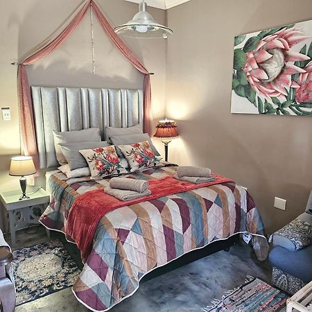 Apricity Inn Луис Трикард Екстериор снимка